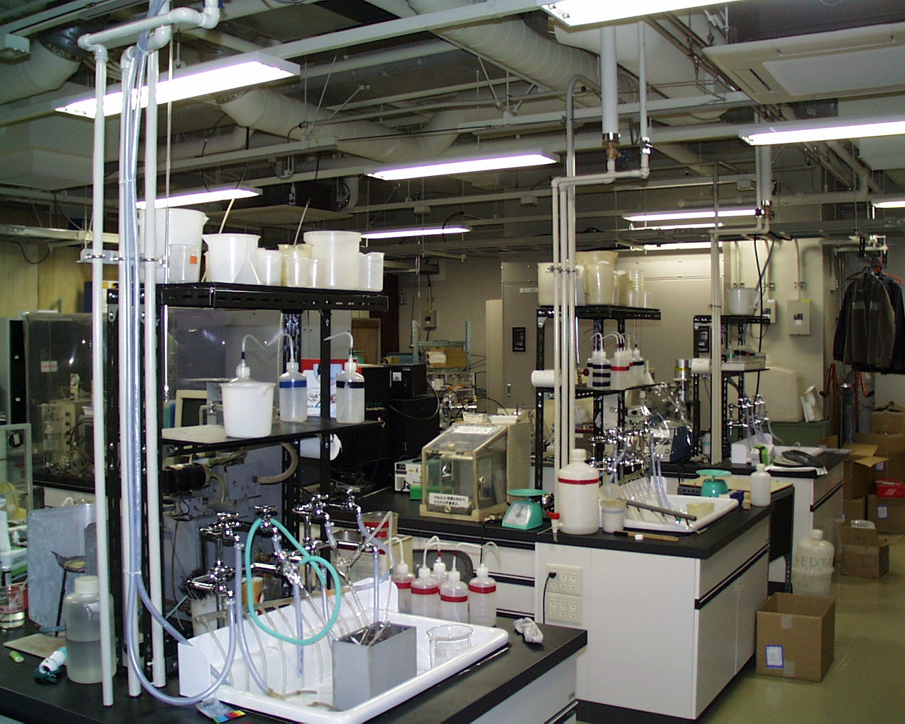 最大56%OFFクーポン 化学実験装置 多目的23.8インチ鉄実験台 学校研究所実験室の工場 support.dablox.com